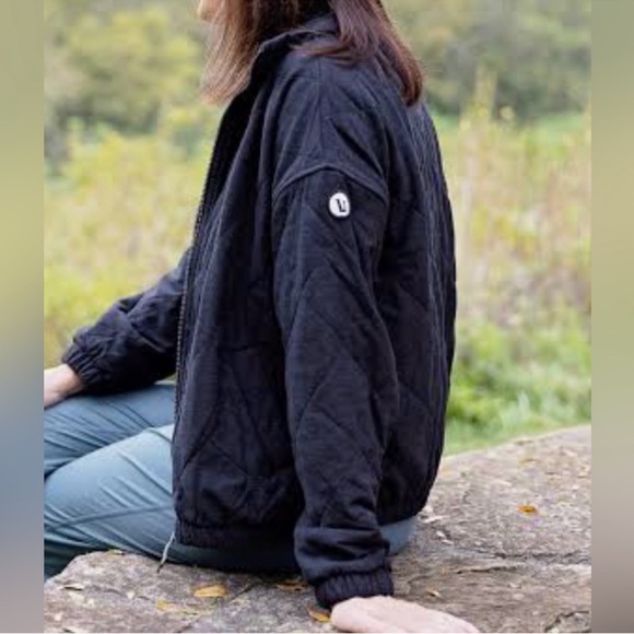 Vuori Black Quilted Halo Jacket